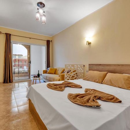 Studia Florenza Khamsin Hurghada Luaran gambar